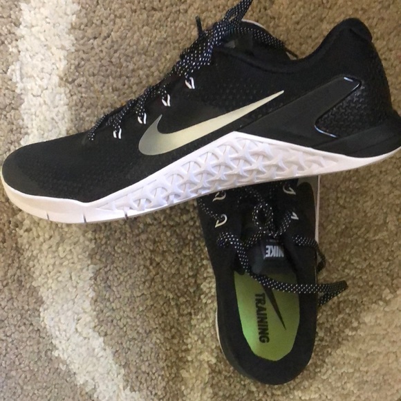 nike metcon 4 size 11